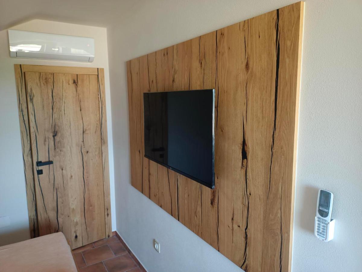 Sklep Vino Strycek Guest House Velké Bílovice Екстериор снимка