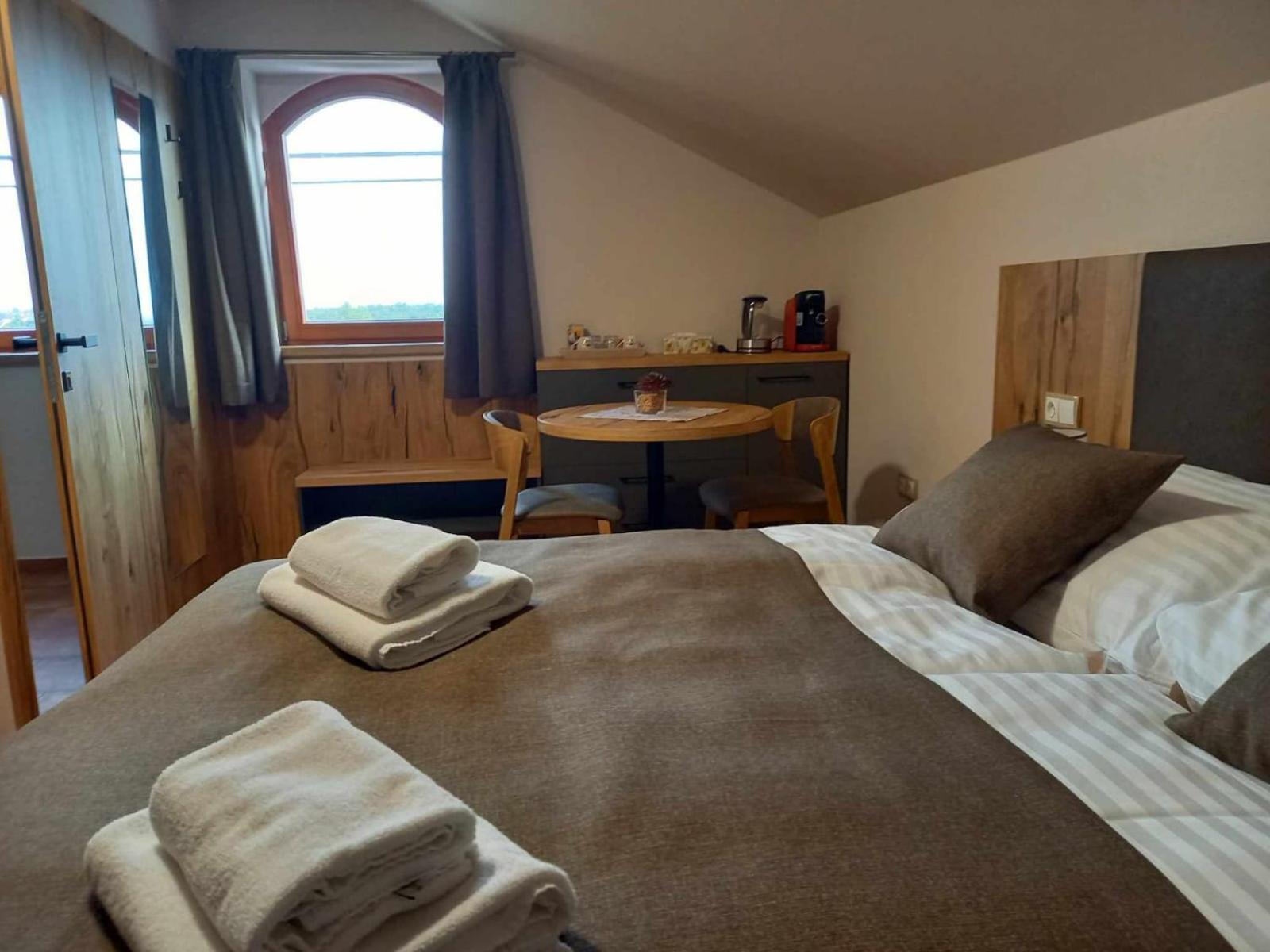 Sklep Vino Strycek Guest House Velké Bílovice Екстериор снимка