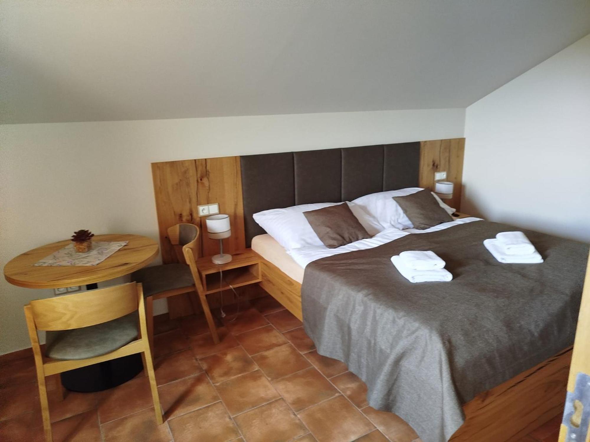 Sklep Vino Strycek Guest House Velké Bílovice Екстериор снимка